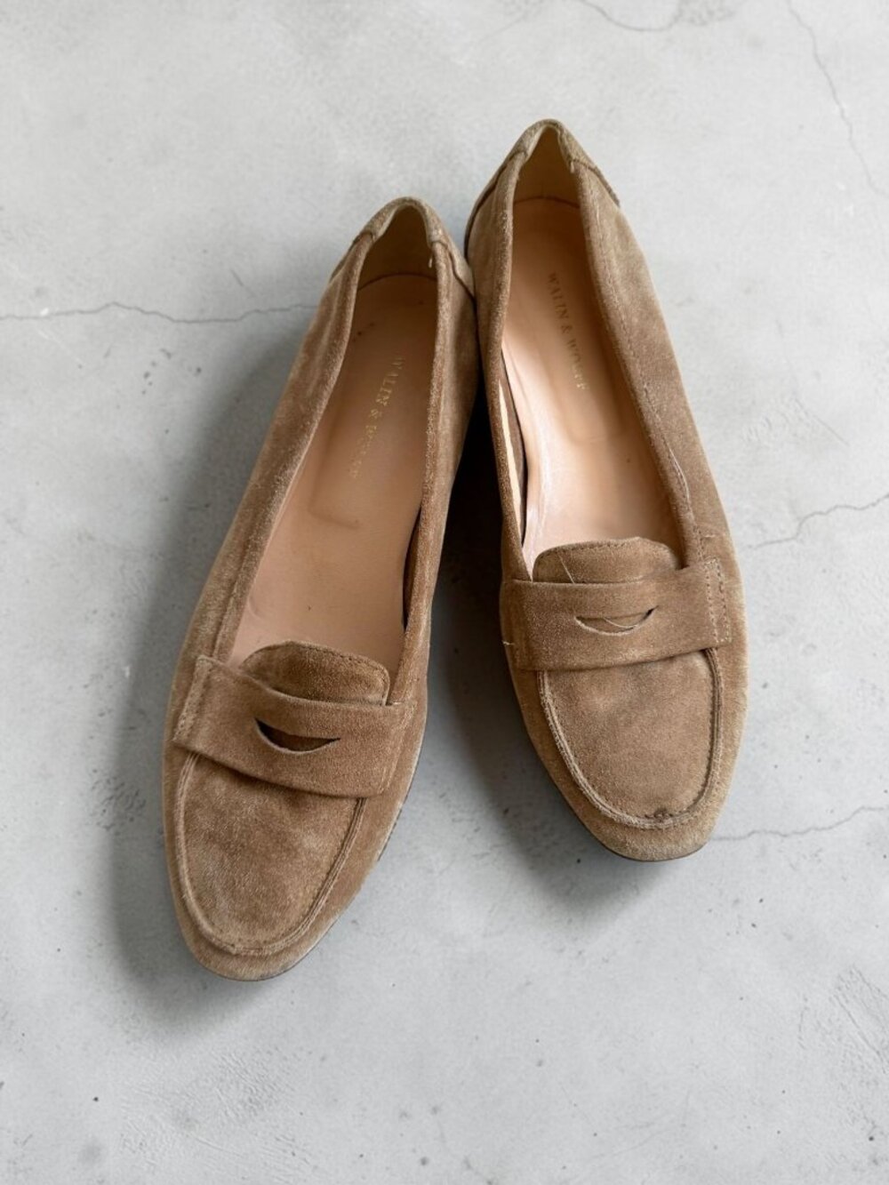 WALLIN & WOLFF Beige Suede Loafers Flats Size 37 / 7